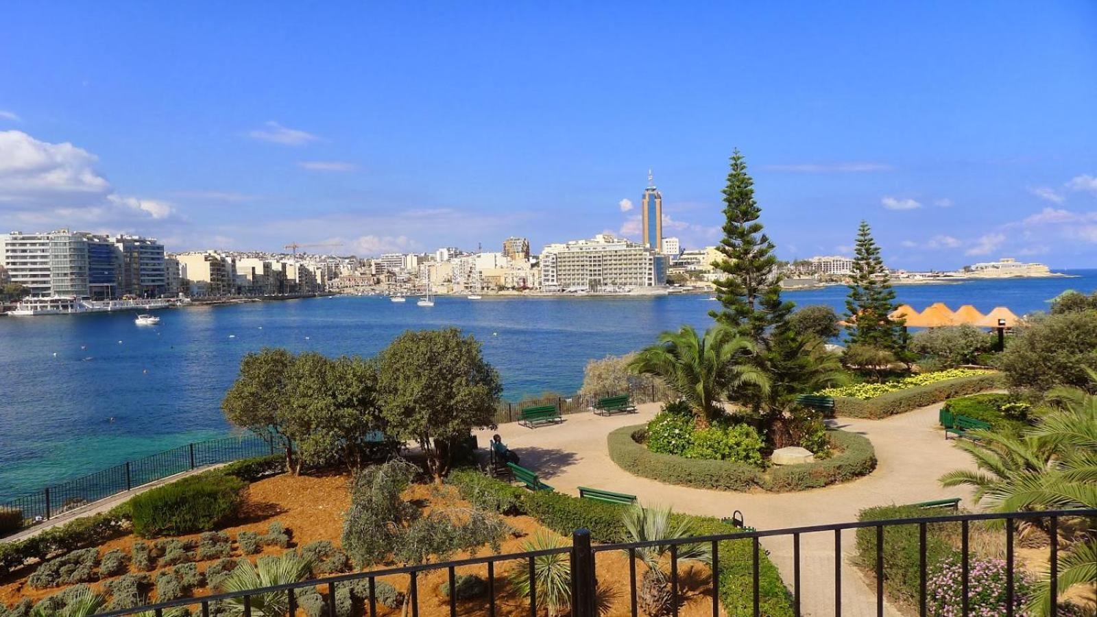 Stunning 2Br Holiday Penthouse In Central Sliema Esterno foto
